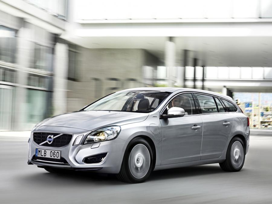  Volvo V60 Plug-in Hybrid 2011 года  (фото 44 из 68)